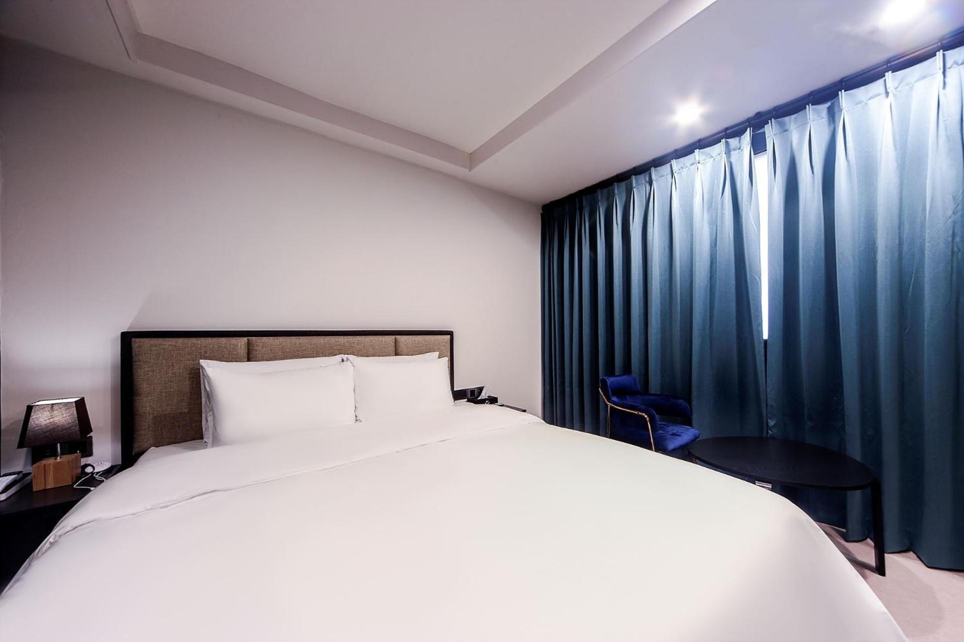온나 호텔 대연동 부산 Daeyeon Onna Hotel Daeyeon Busan Extérieur photo