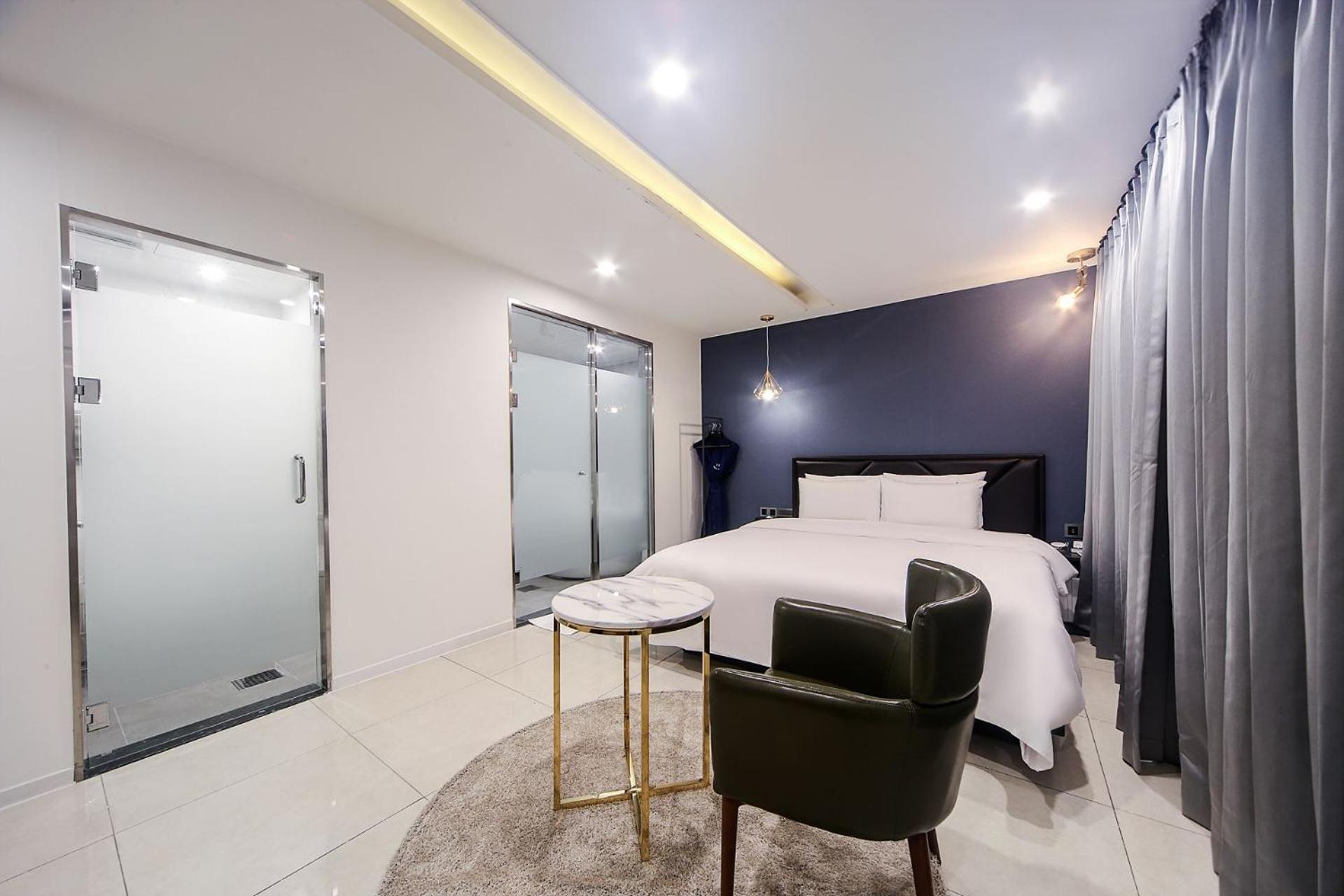 온나 호텔 대연동 부산 Daeyeon Onna Hotel Daeyeon Busan Extérieur photo