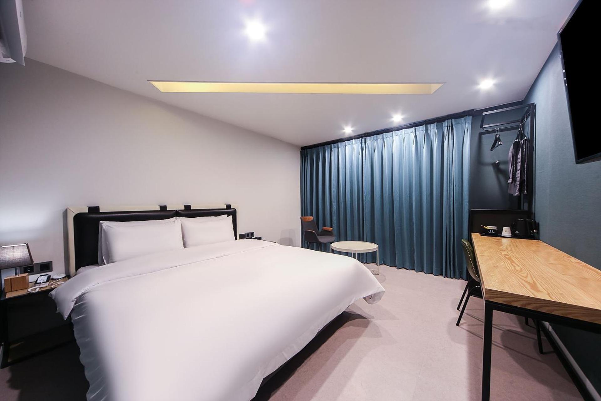 온나 호텔 대연동 부산 Daeyeon Onna Hotel Daeyeon Busan Extérieur photo