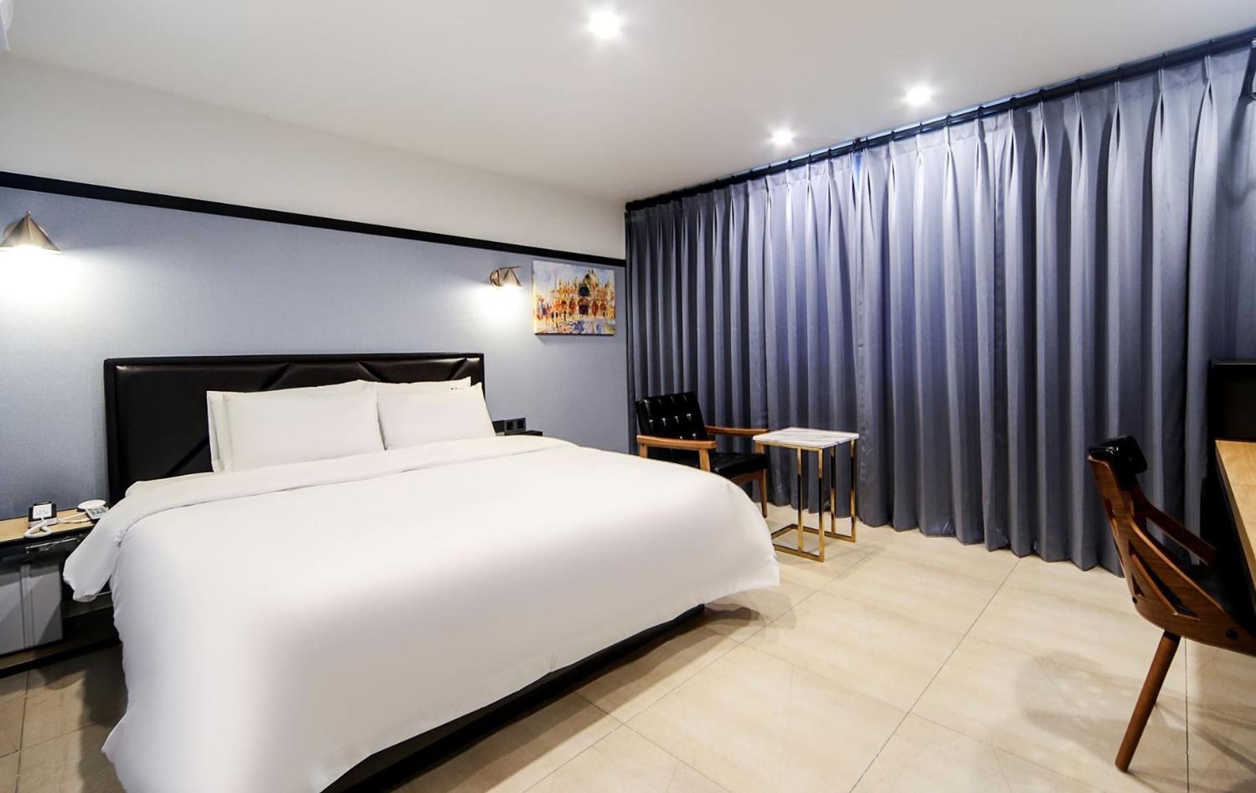 온나 호텔 대연동 부산 Daeyeon Onna Hotel Daeyeon Busan Extérieur photo